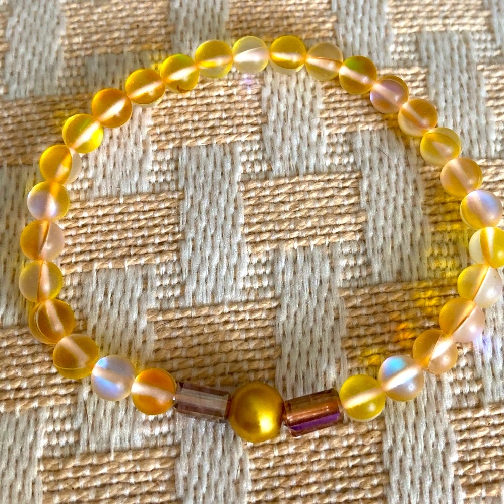 Mystic Aura Stretch Bracelets - Picture 6 of 7